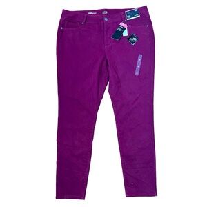 NWT a.n.a. Deep Red Skinny Mid-Rise Pants Womens Size 18W